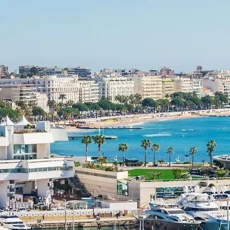A 10 Min De La Croisette Et De La Et 5 Min De La Gare דירה